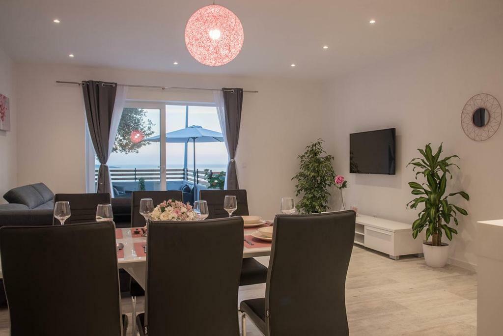 Apartment Eli - Sea View Млини Екстериор снимка