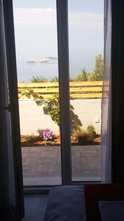 Apartment Eli - Sea View Млини Екстериор снимка