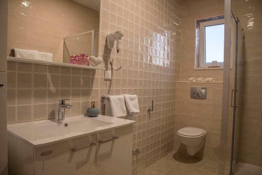 Apartment Eli - Sea View Млини Екстериор снимка