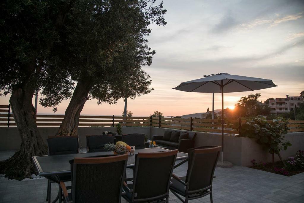 Apartment Eli - Sea View Млини Екстериор снимка
