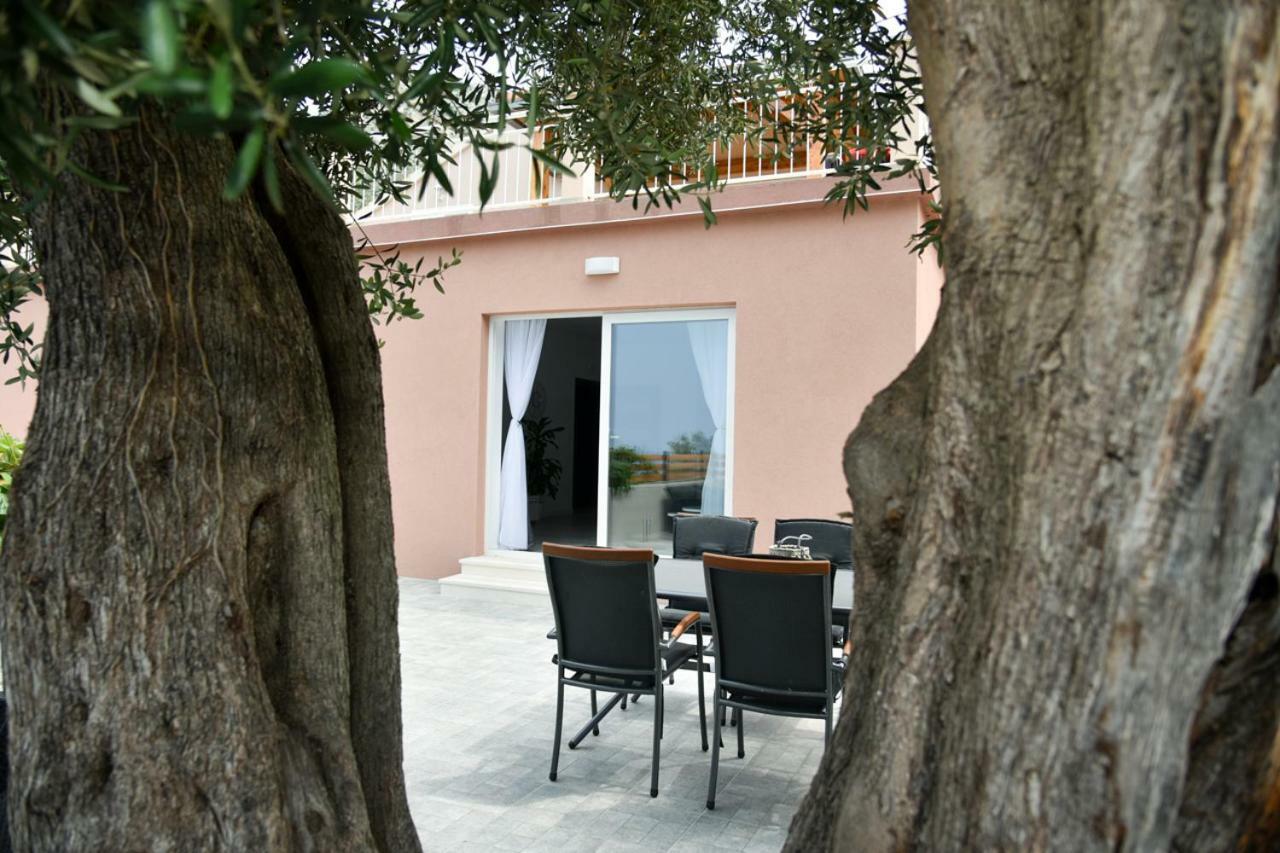 Apartment Eli - Sea View Млини Екстериор снимка