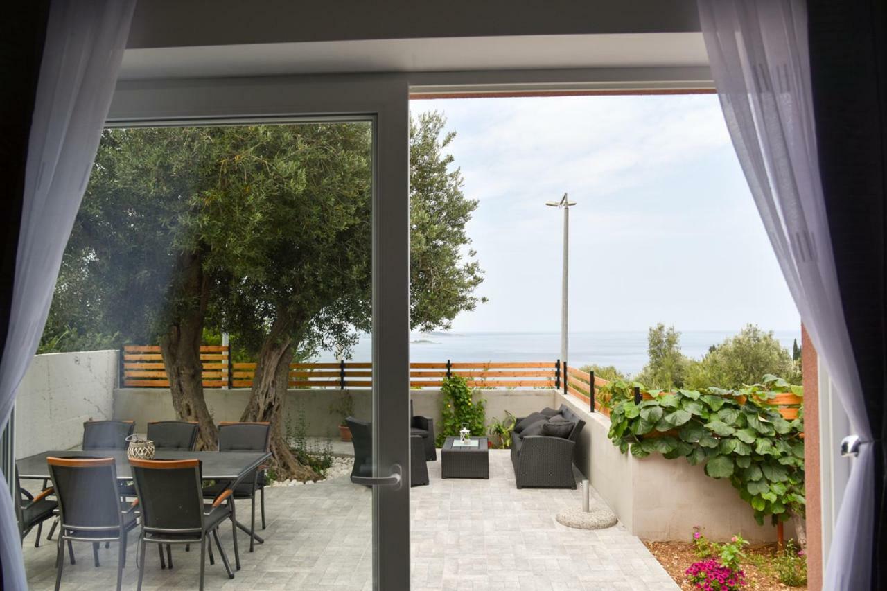 Apartment Eli - Sea View Млини Екстериор снимка