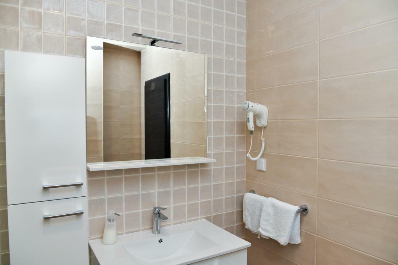 Apartment Eli - Sea View Млини Екстериор снимка